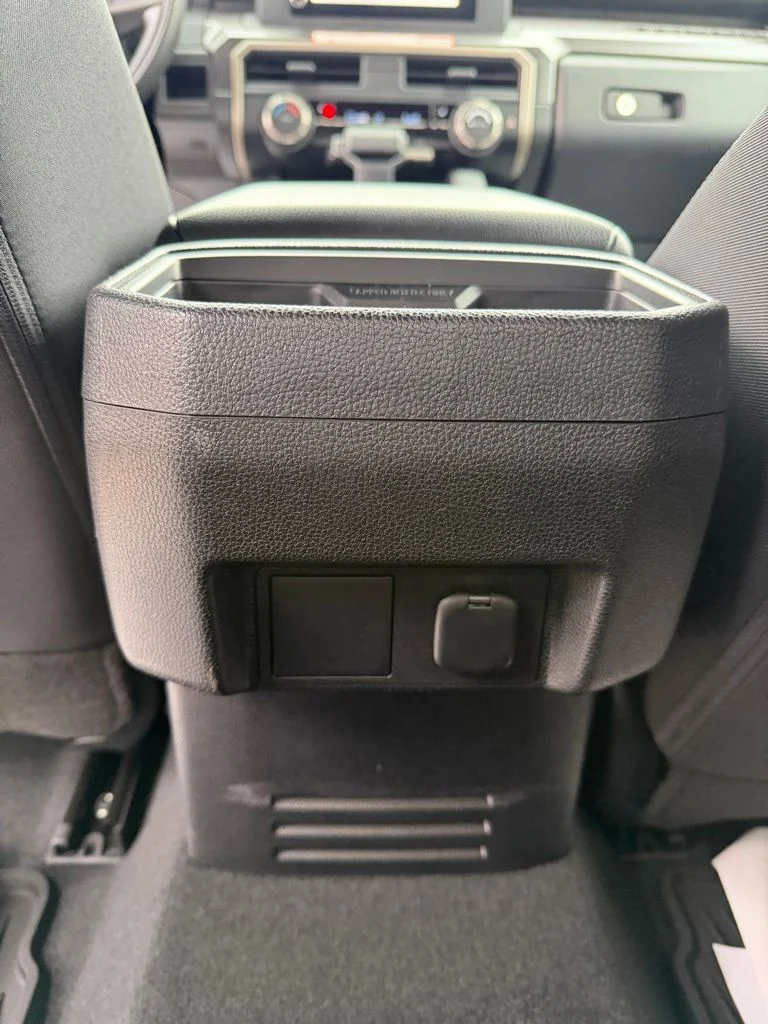 2026 Toyota Tacoma SR5 - Photo 27