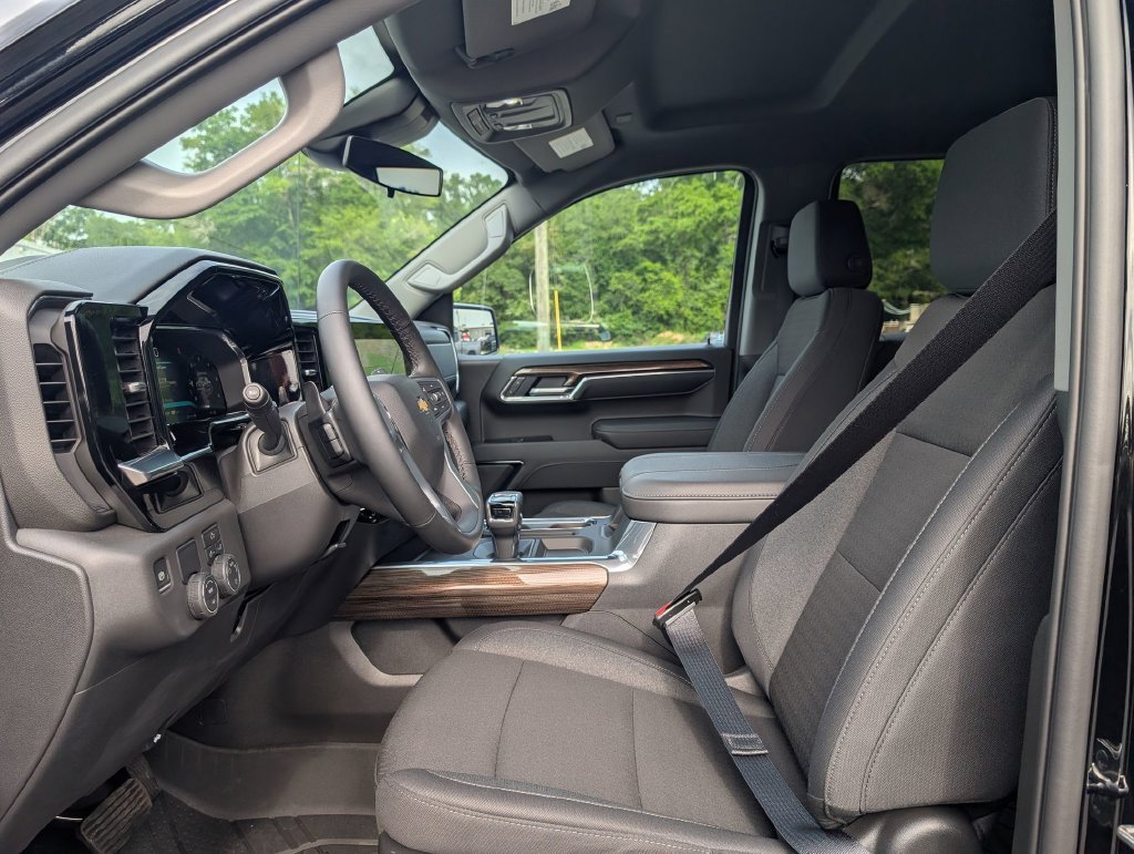 2026 Chevrolet Silverado 1500 LT - Photo 15