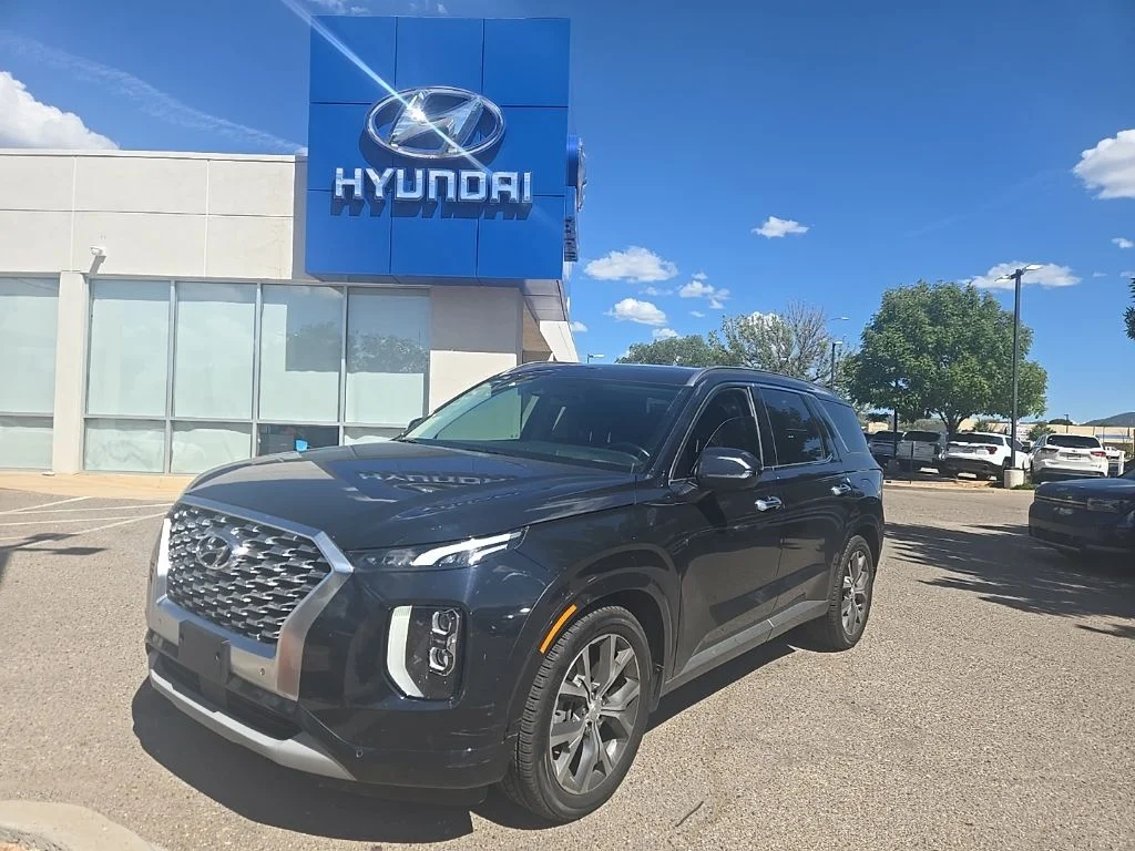 Used 2021 White Hyundai Limited image 1
