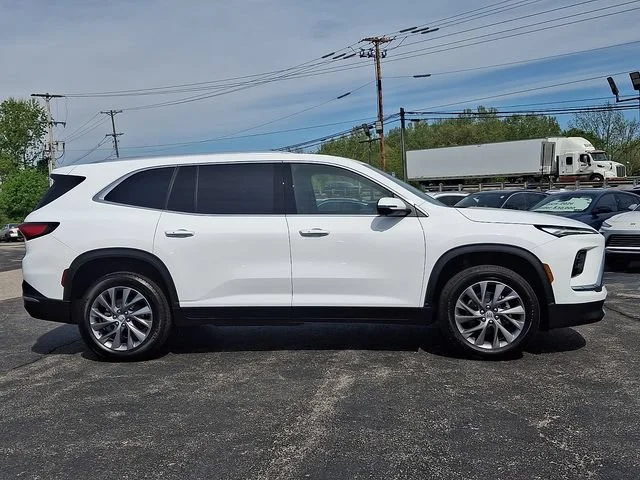 New 2026 Summit White Buick Preferred image 7
