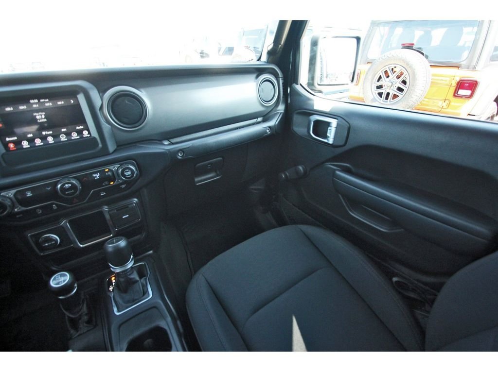 Used 2022 Black Jeep Willys image 12