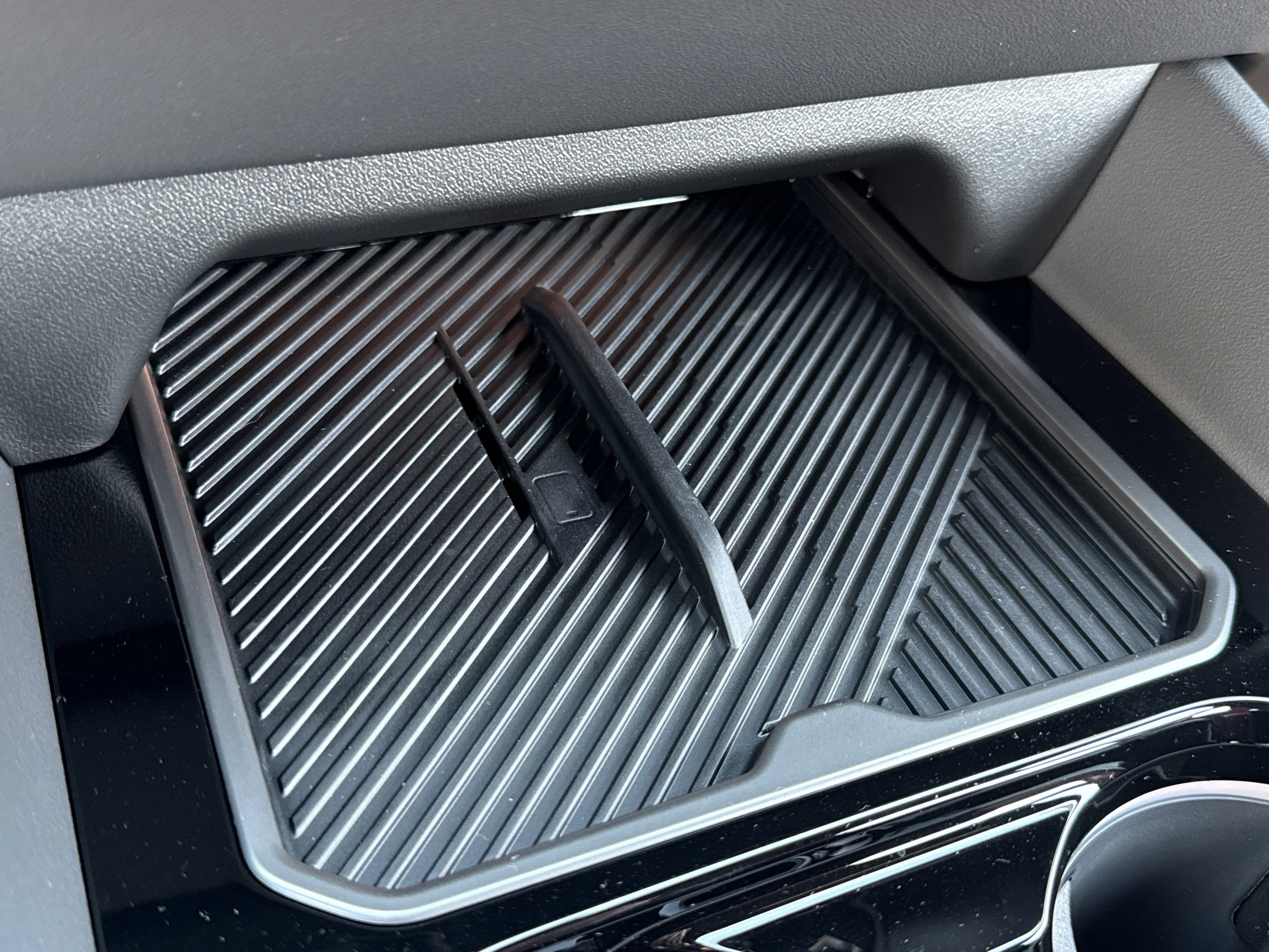 New 2026 Dark Graphite Metallic BMW 530i image 6