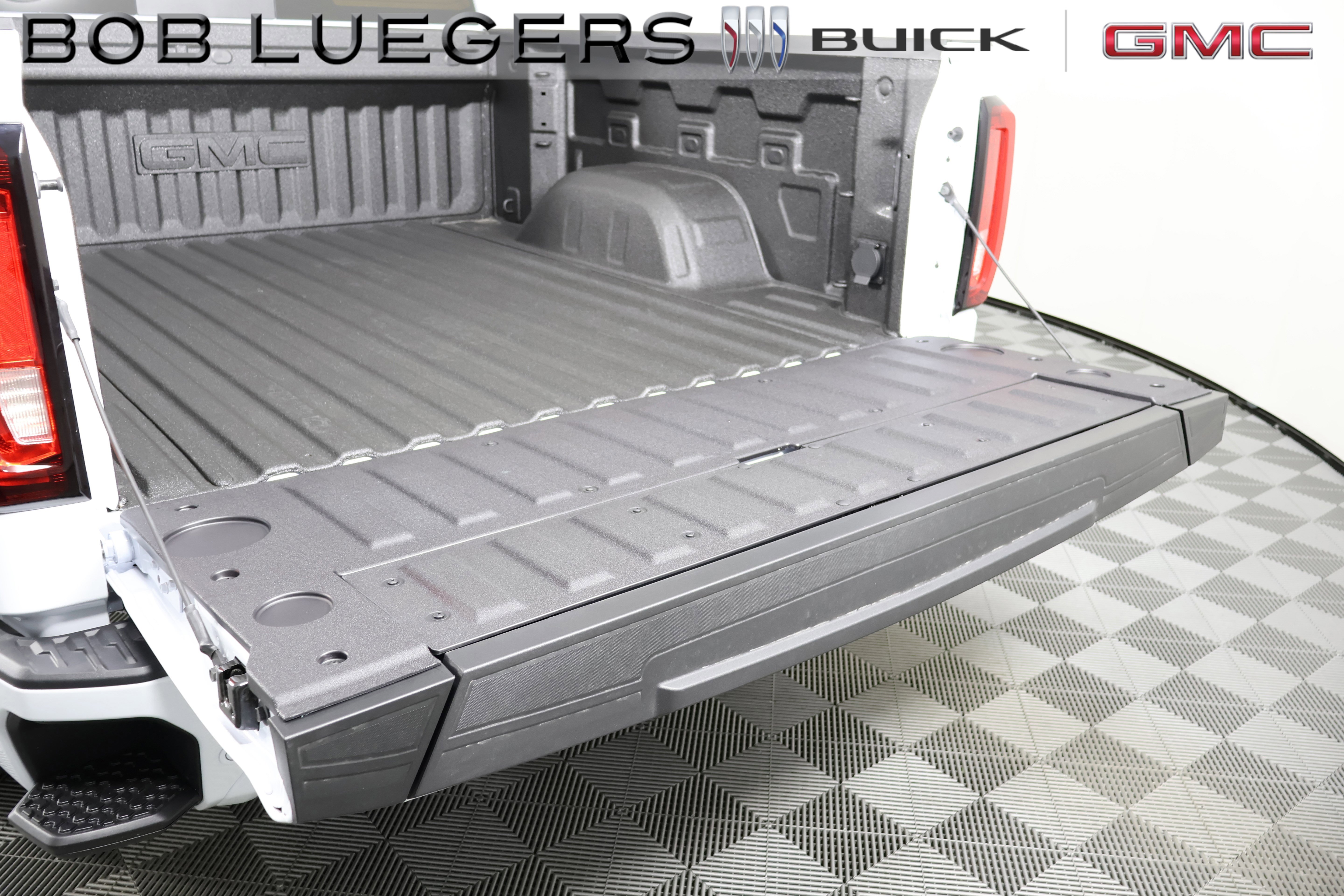 New 2026 Glacier White Tricoat GMC Denali image 5