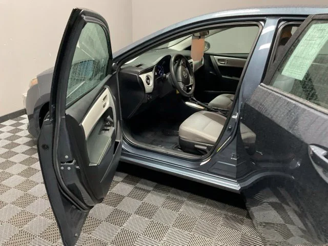 Used 2018 Gray Toyota LE image 14