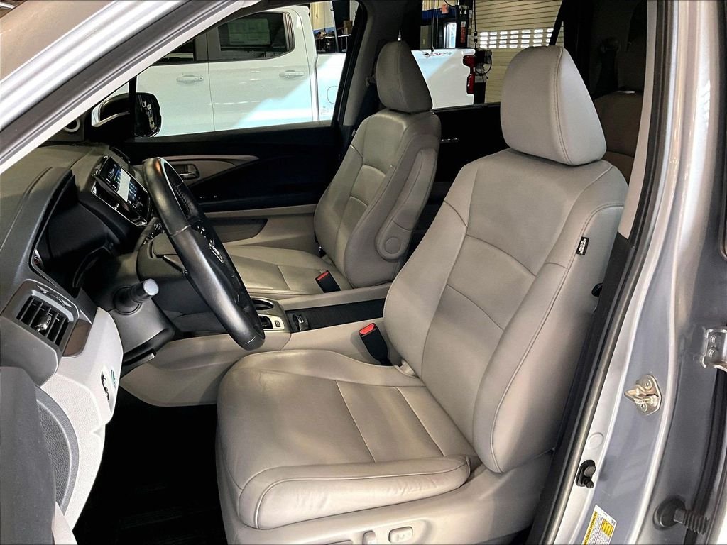 Used 2019 Gray Honda EX-L image 10