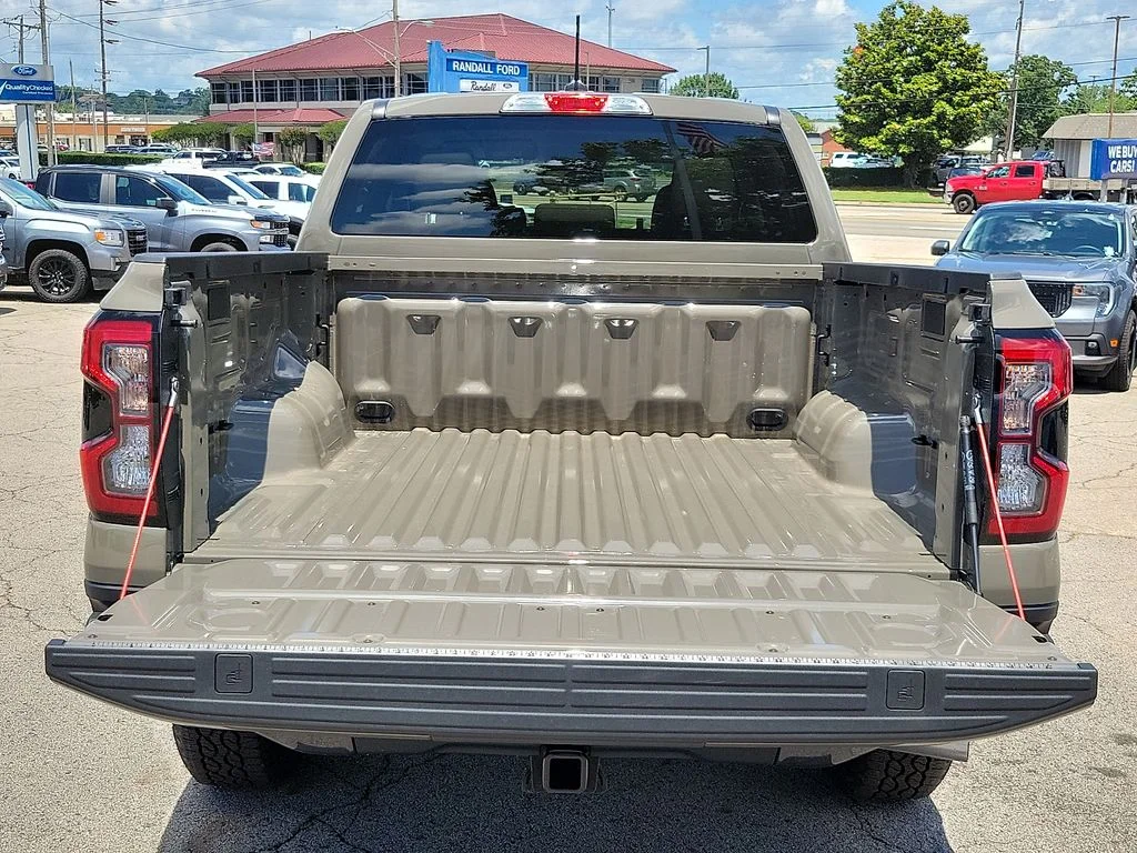 New 2026 Marsh Gray Ford XLT image 8