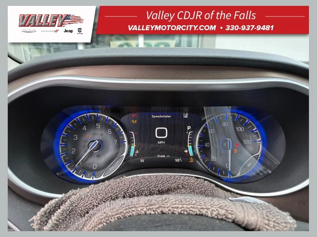 2018 Chrysler Pacifica Touring L Plus's photo