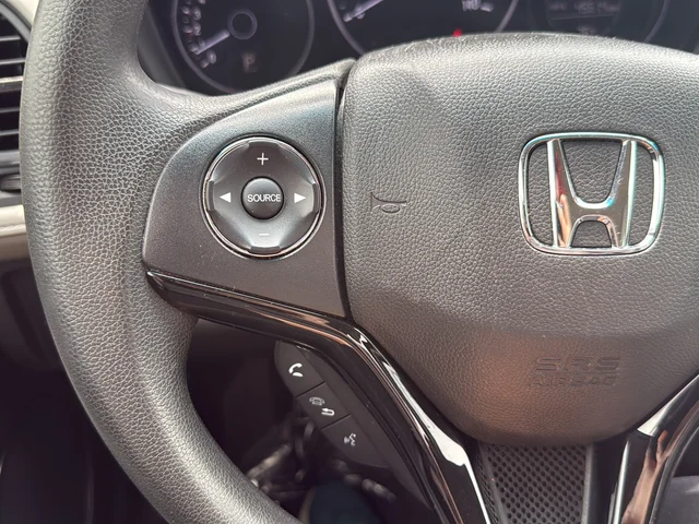 Used 2022 Silver Honda LX image 16