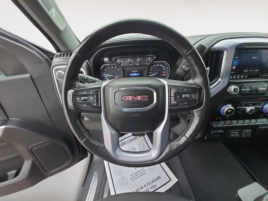 Used 2019 Onyx Black GMC SLE image 19