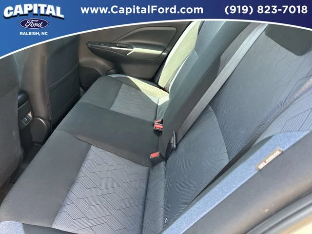 Used 2025 Silver Nissan 1.6 SV image 17