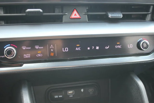 Used 2024 Silver Kia EX image 9