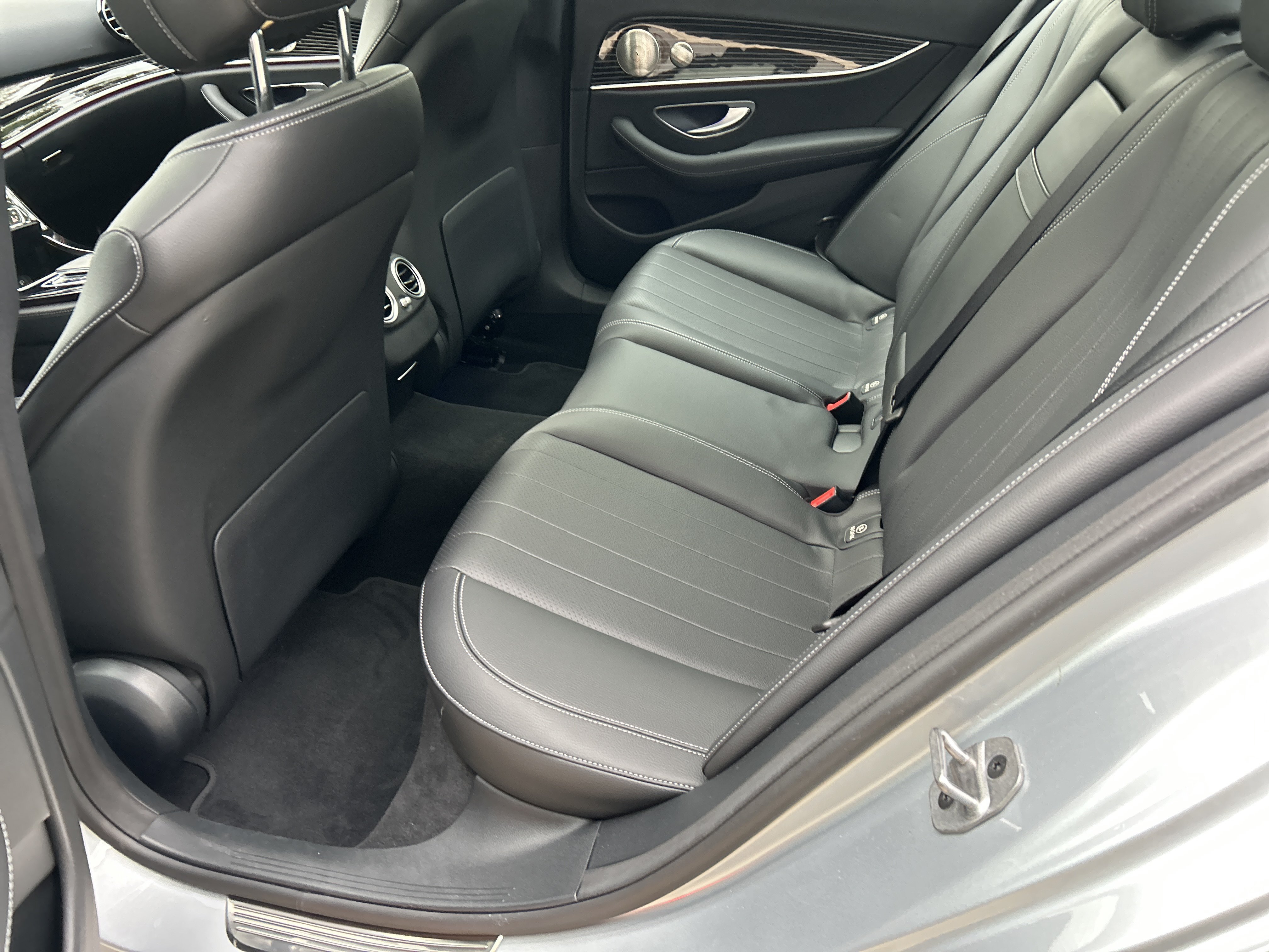 Certified Used 2023 Cirrus Silver Metallic Mercedes-Benz E 350 4MATIC® Sedan image 39