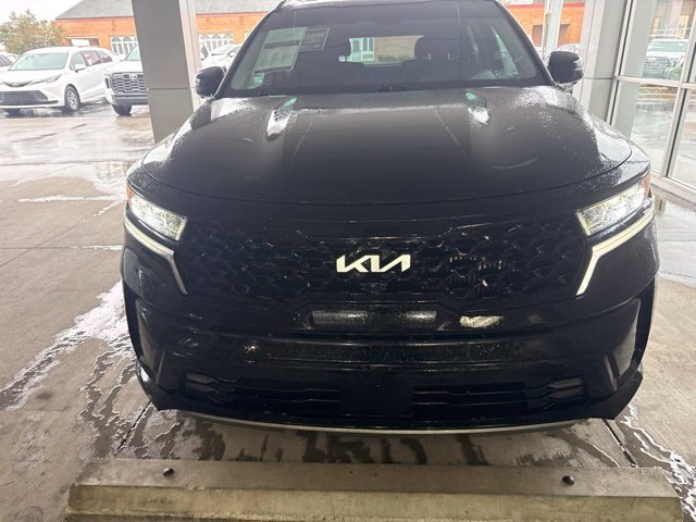 Used 2023 Black Kia SX-Prestige image 2