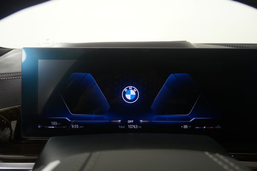 Certified Used 2026 Green Metallic BMW xDrive40i image 20