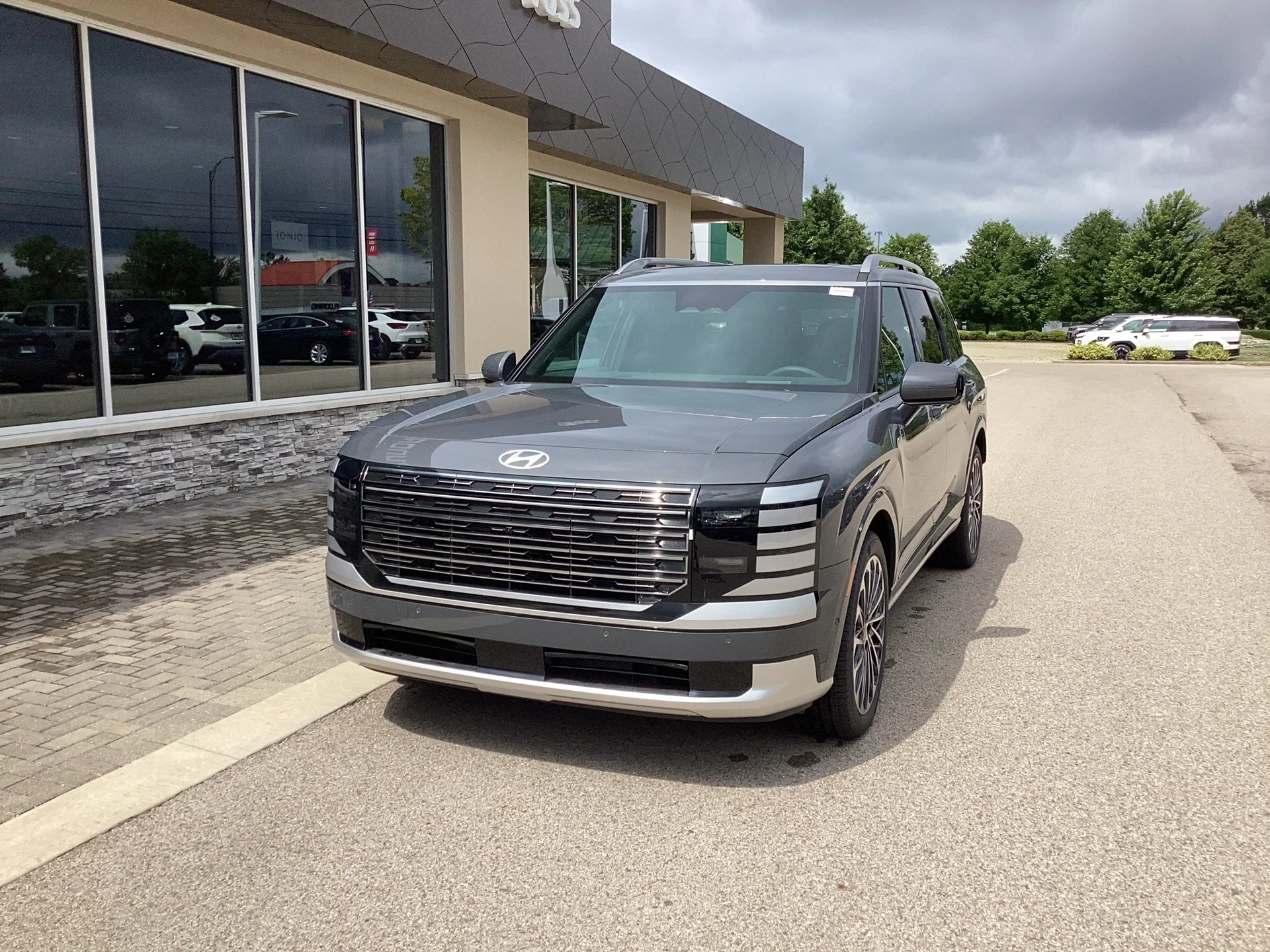 New 2026 Ecotronic Gray Metallic Hyundai Calligraphy image 1