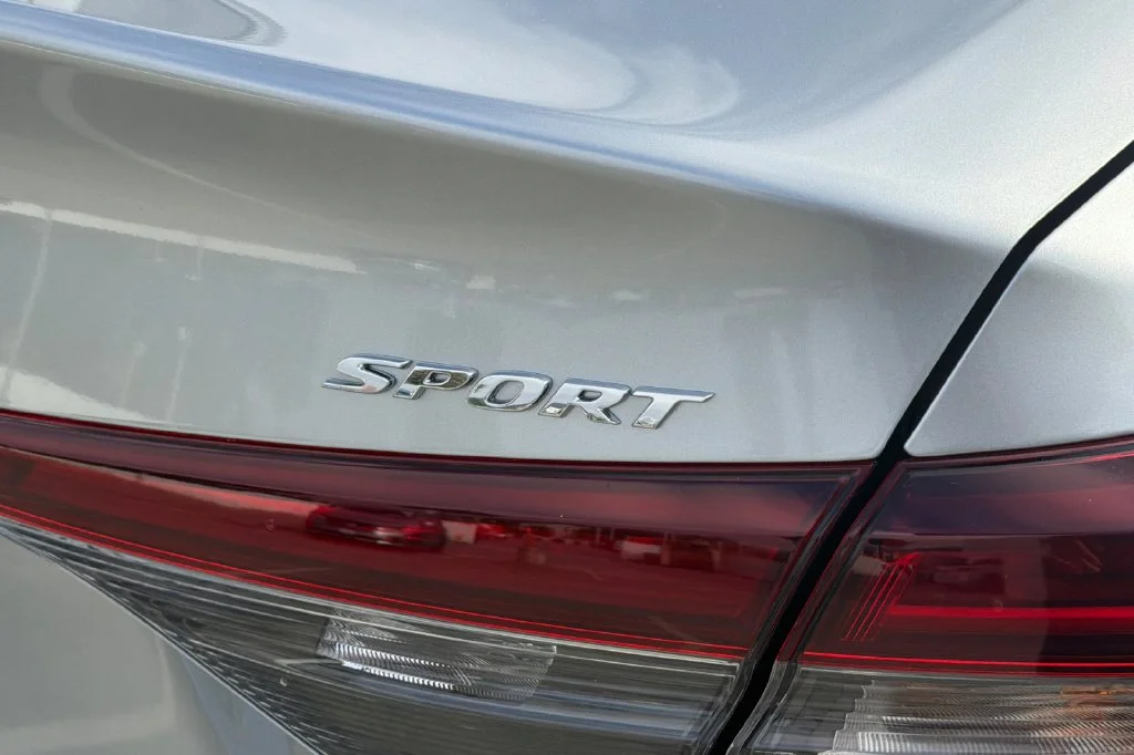 Certified Used 2025 Solar Silver Metallic Honda Sport image 7