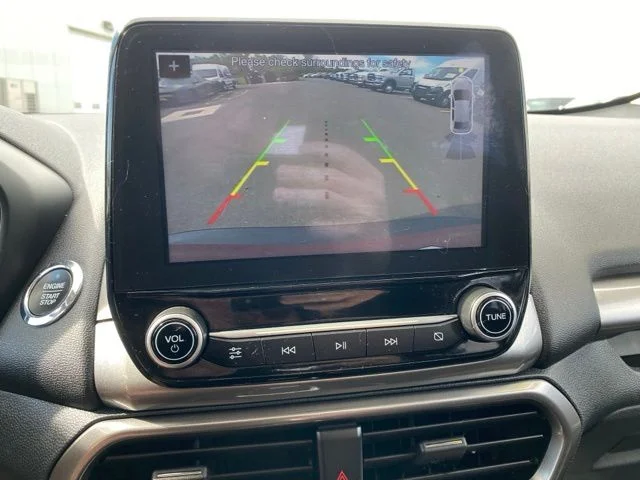 Used 2019 Red Ford SE image 16