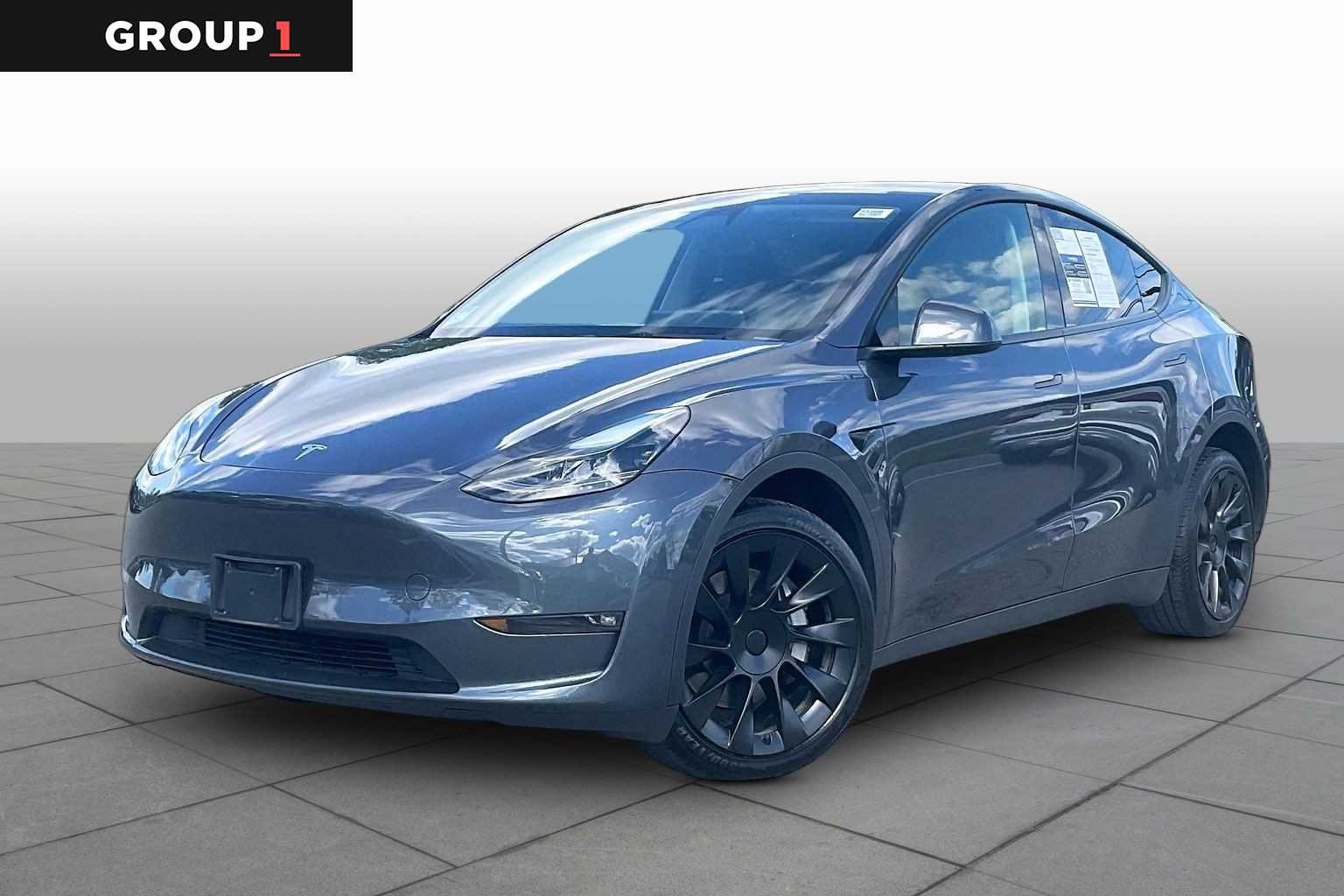 2023 Tesla Model Y Long Range Dual Motor All-Wheel Drive's photo