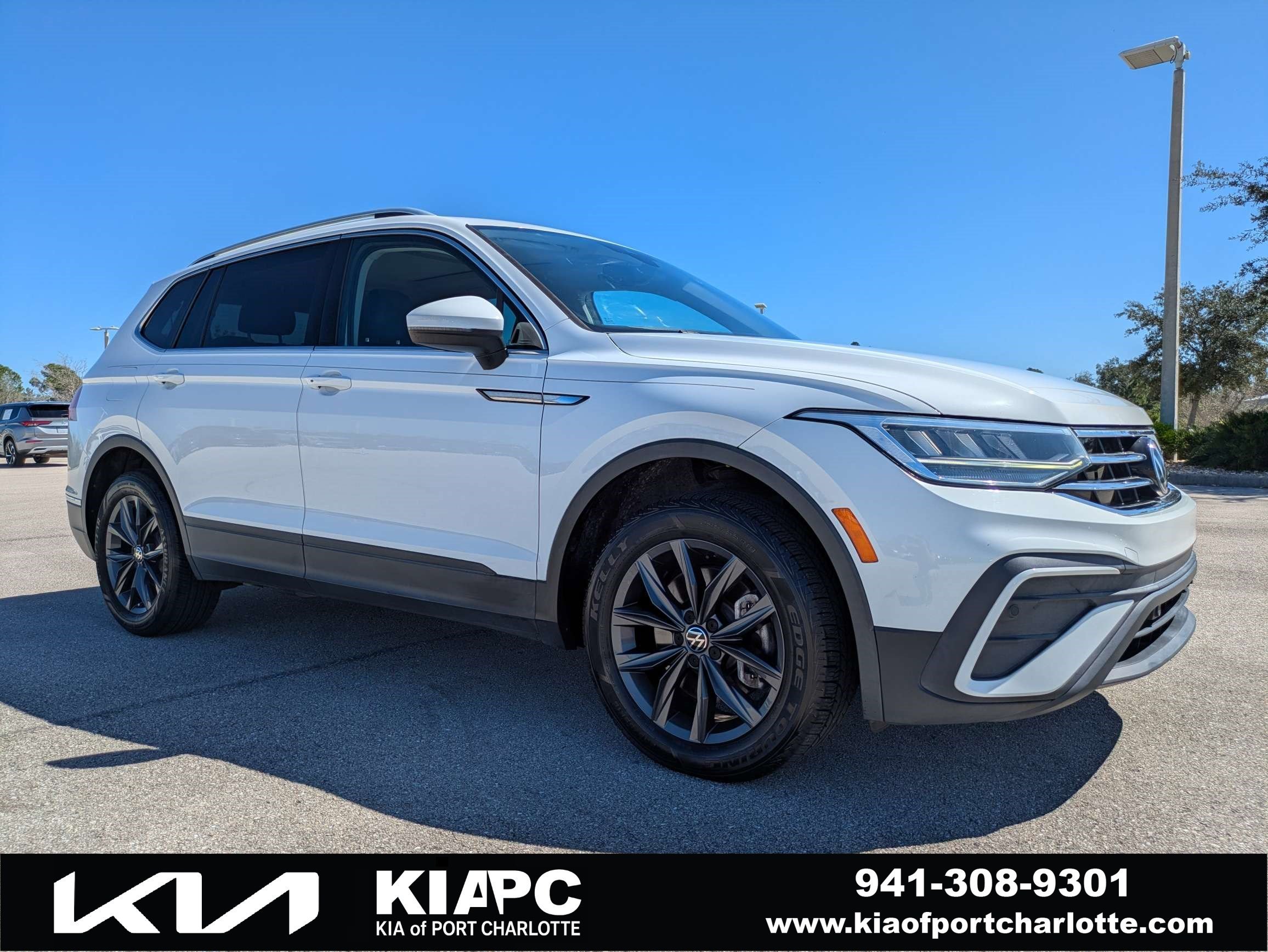 2022 Volkswagen Tiguan SE