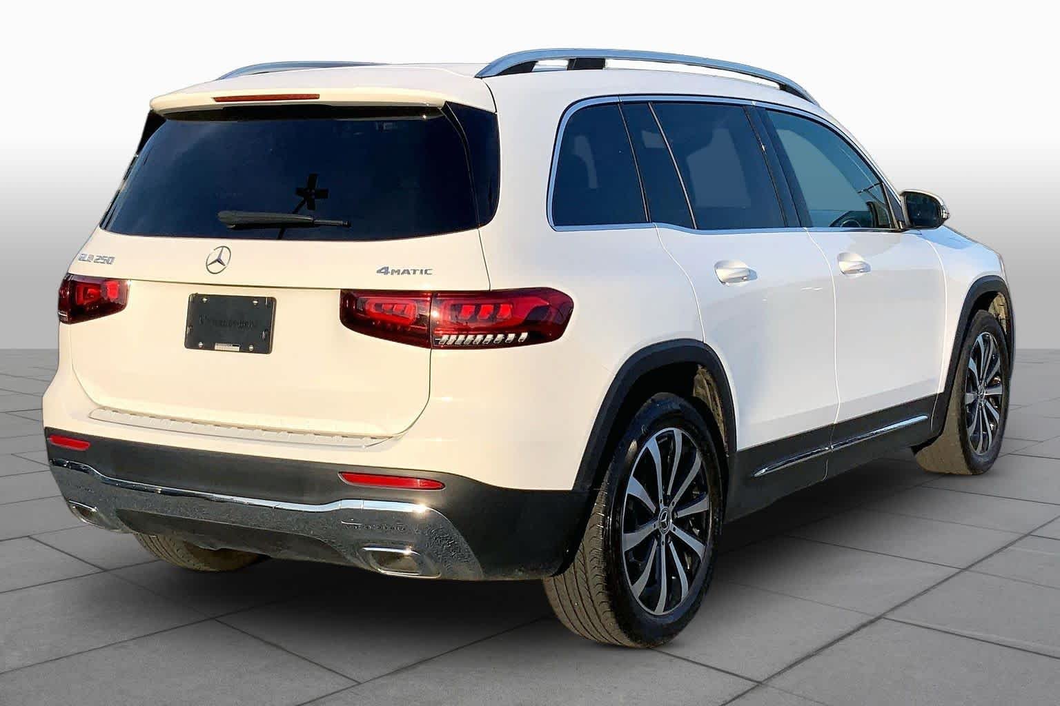 Certified Used 2023 Polar White Mercedes-Benz GLB 250 image 12