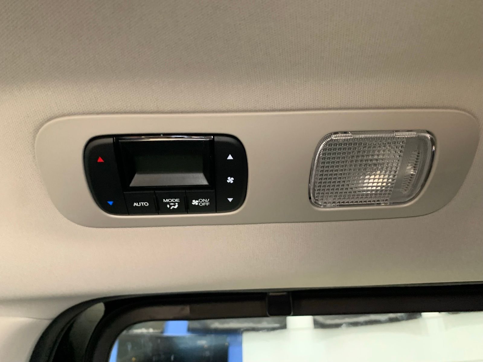 2026 Honda Odyssey Touring - Photo 34