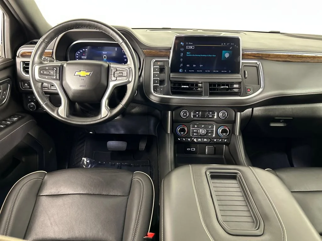 Used 2024 Summit White Chevrolet Premier image 18