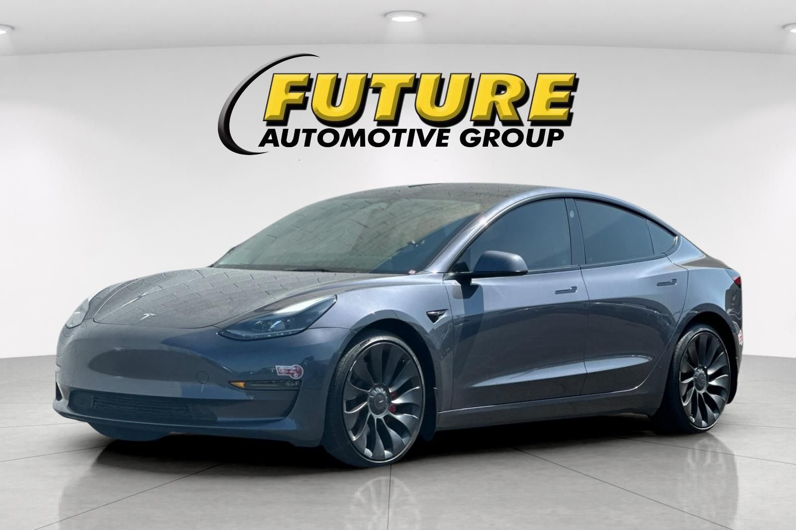 Used 2023  Tesla Performance image 7