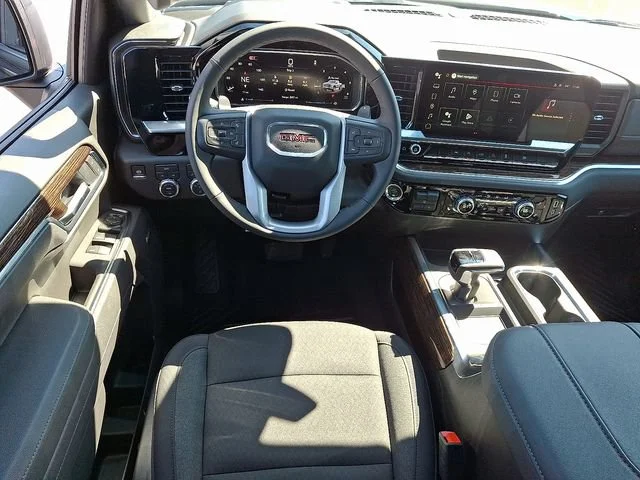 New 2026 Onyx Black GMC Elevation image 11
