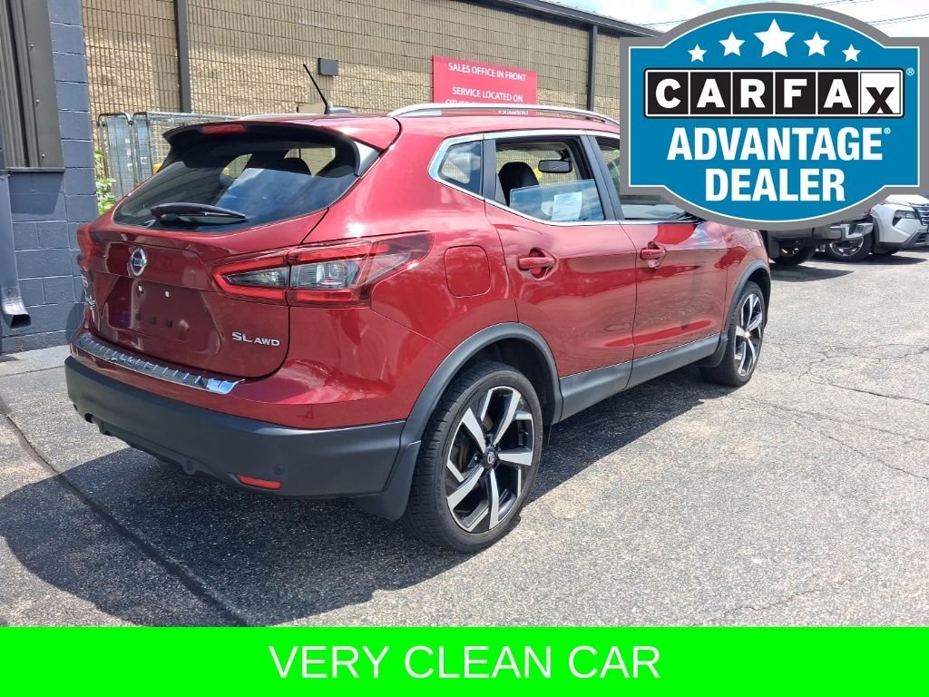 Used 2020 Red Nissan SL image 14