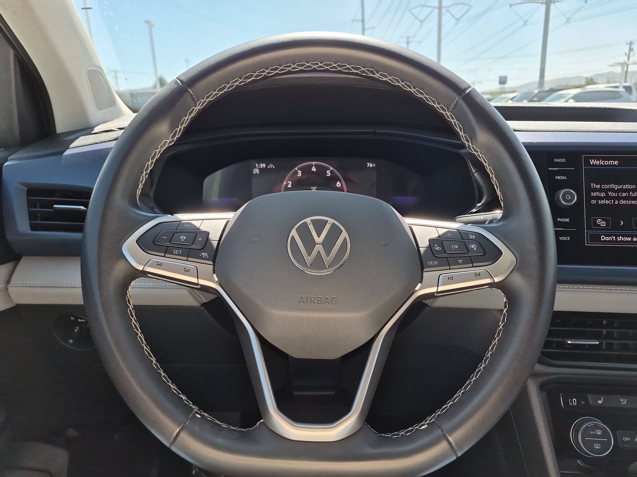 Used 2024 White Volkswagen SE image 16