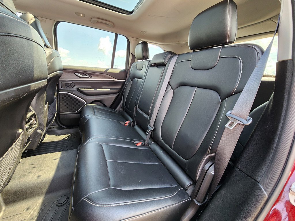Used 2023 Velvet Red Pearlcoat Jeep 4xe image 9