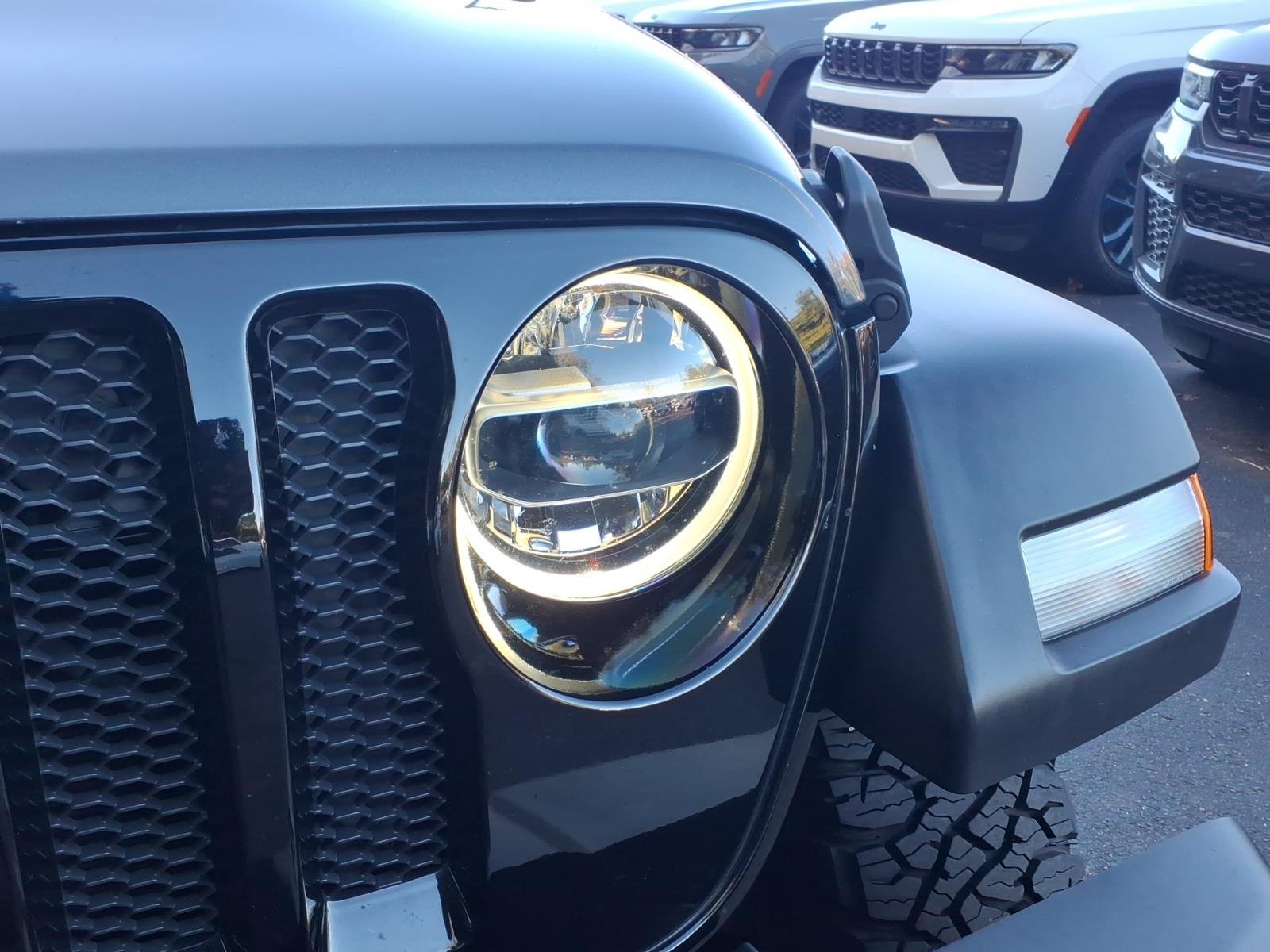 Certified Used 2021 Gray Jeep Unlimited Willys image 11