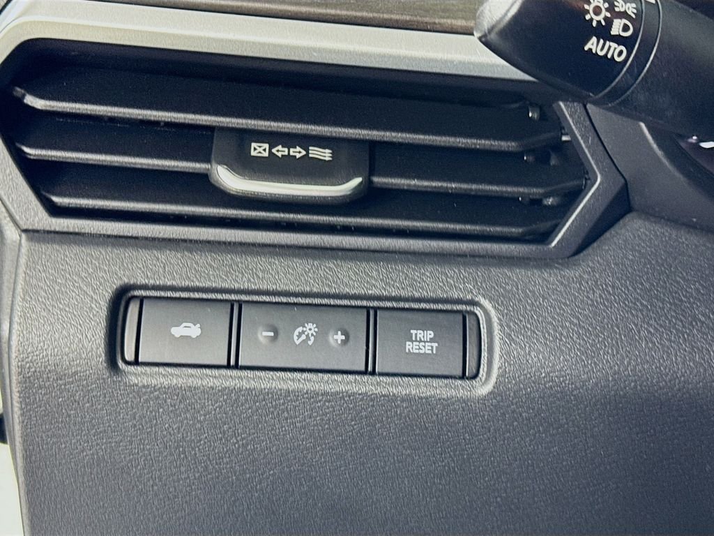 2025 Nissan Altima SV - Photo 11
