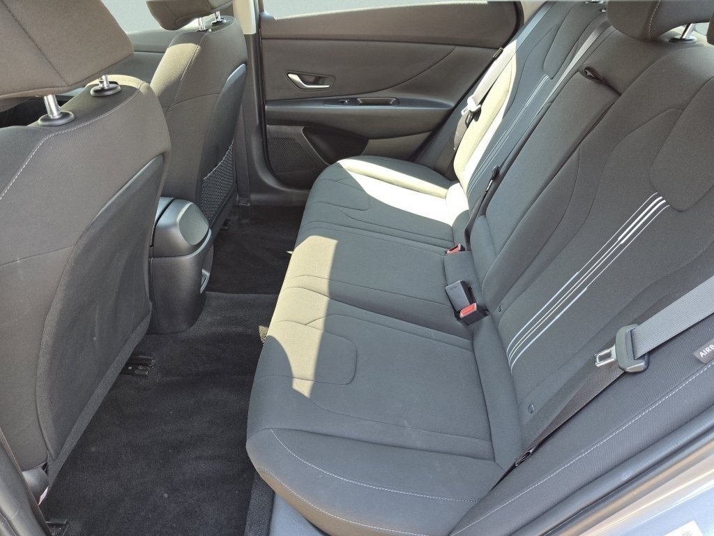 Used 2025 Fluid Metal Hyundai SEL Convenience image 29