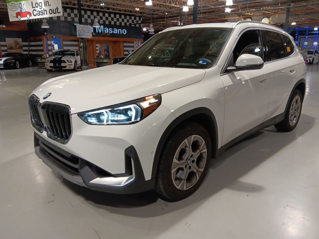 2023 BMW X1 28i