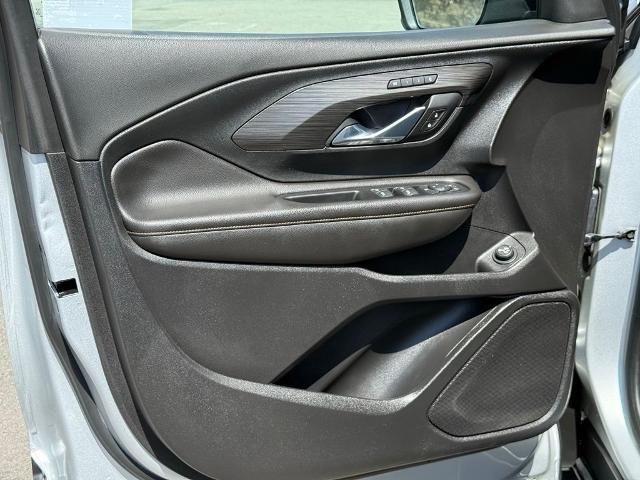 Certified Used 2020 Quicksilver Metallic GMC  image 15