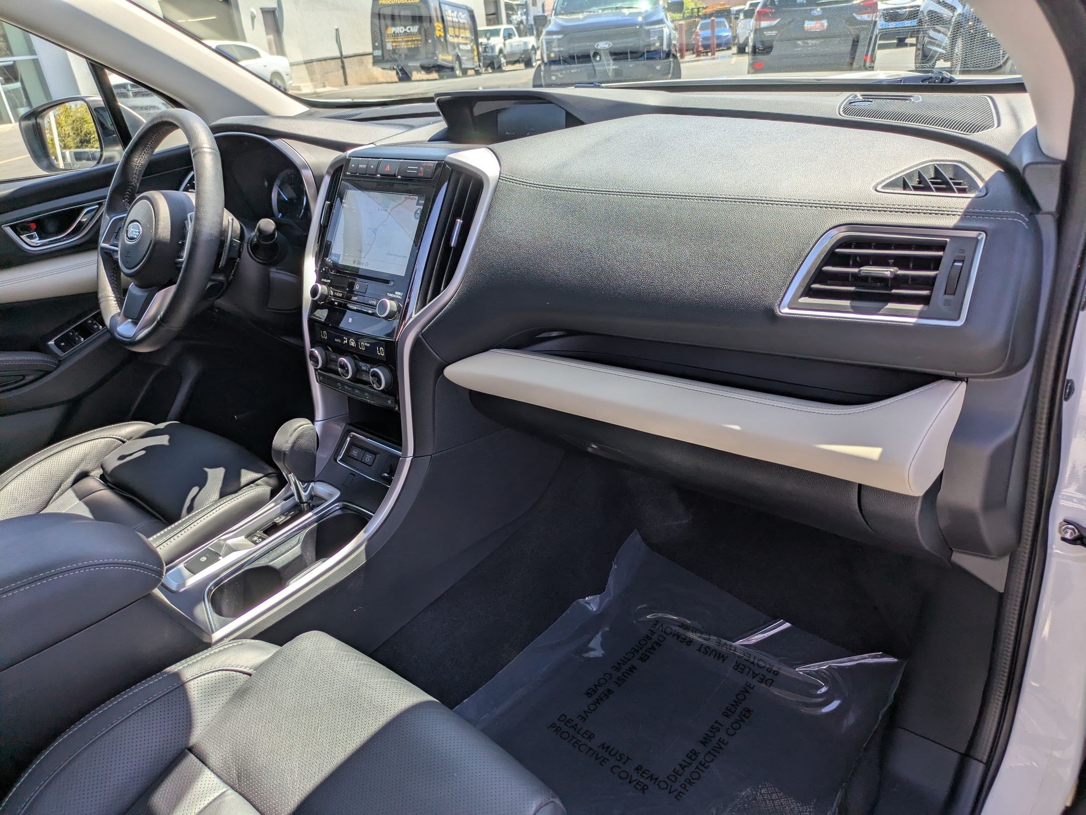 Used 2022 Crystal White Pearl Subaru Limited image 32
