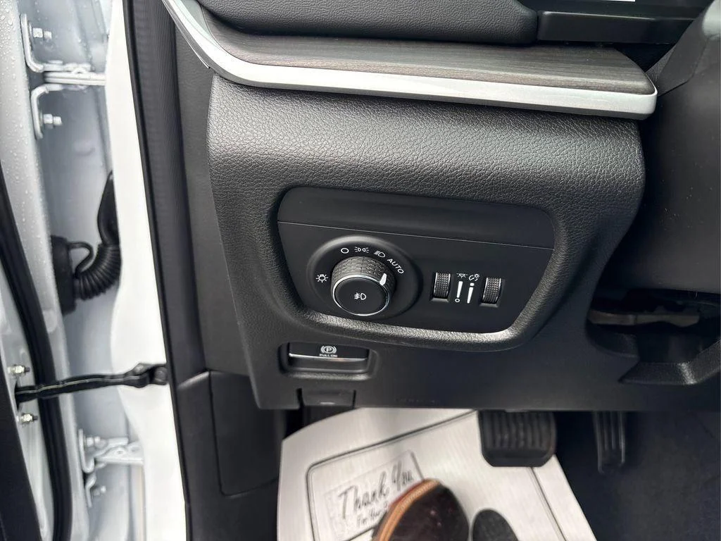 New 2026 Bright White Clearcoat Jeep Limited image 15