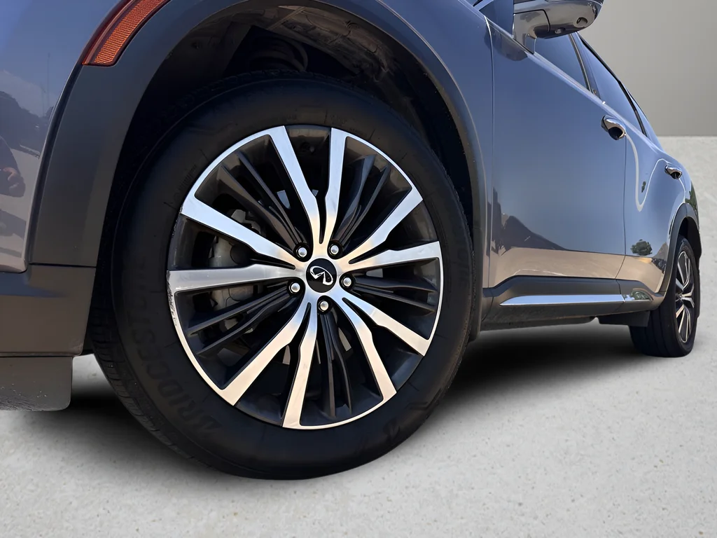 Used 2025 Blue INFINITI Autograph image 29