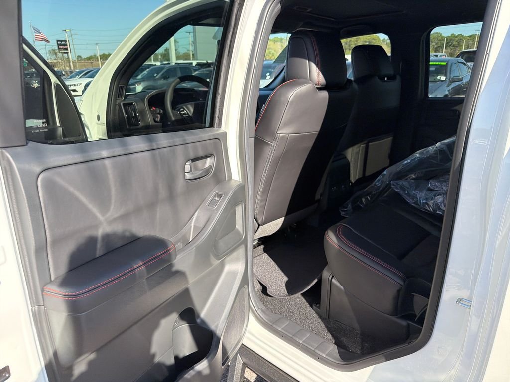 New 2026 Nissan Frontier PRO-4X 4D Crew Cab