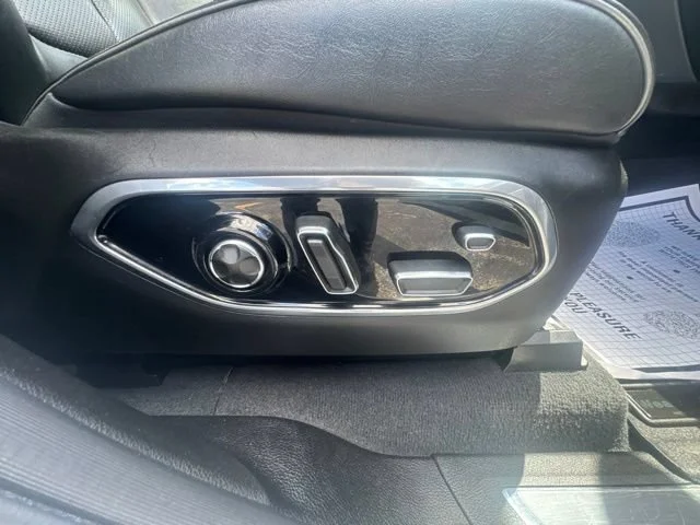2022 Jeep Grand Cherokee Overland - Photo 11