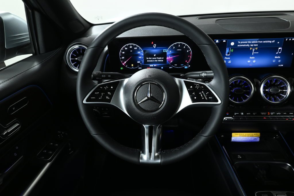 New 2026 Cirrus Silver Metallic Mercedes-Benz GLB 250 image 17
