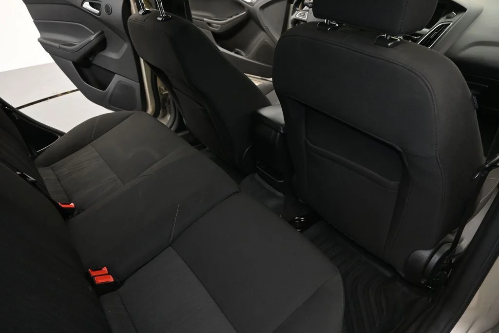 Used 2017 White Gold Metallic Ford SEL image 13