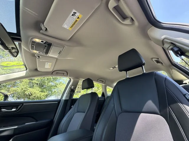 Used 2018  Honda Base image 22