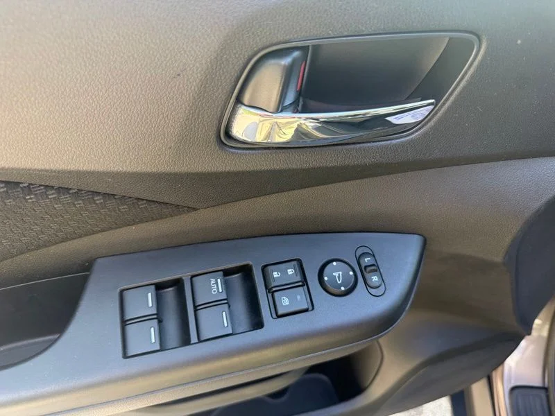Used 2015  Honda EX image 16