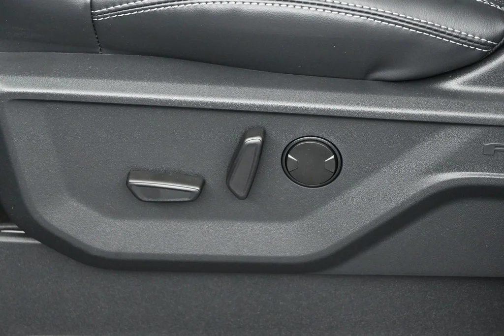 New 2026 Gray Ford Platinum image 9