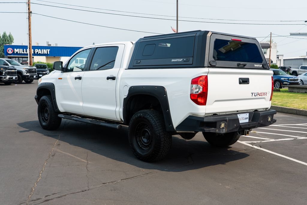 Used 2014 Super White Toyota SR5 image 3
