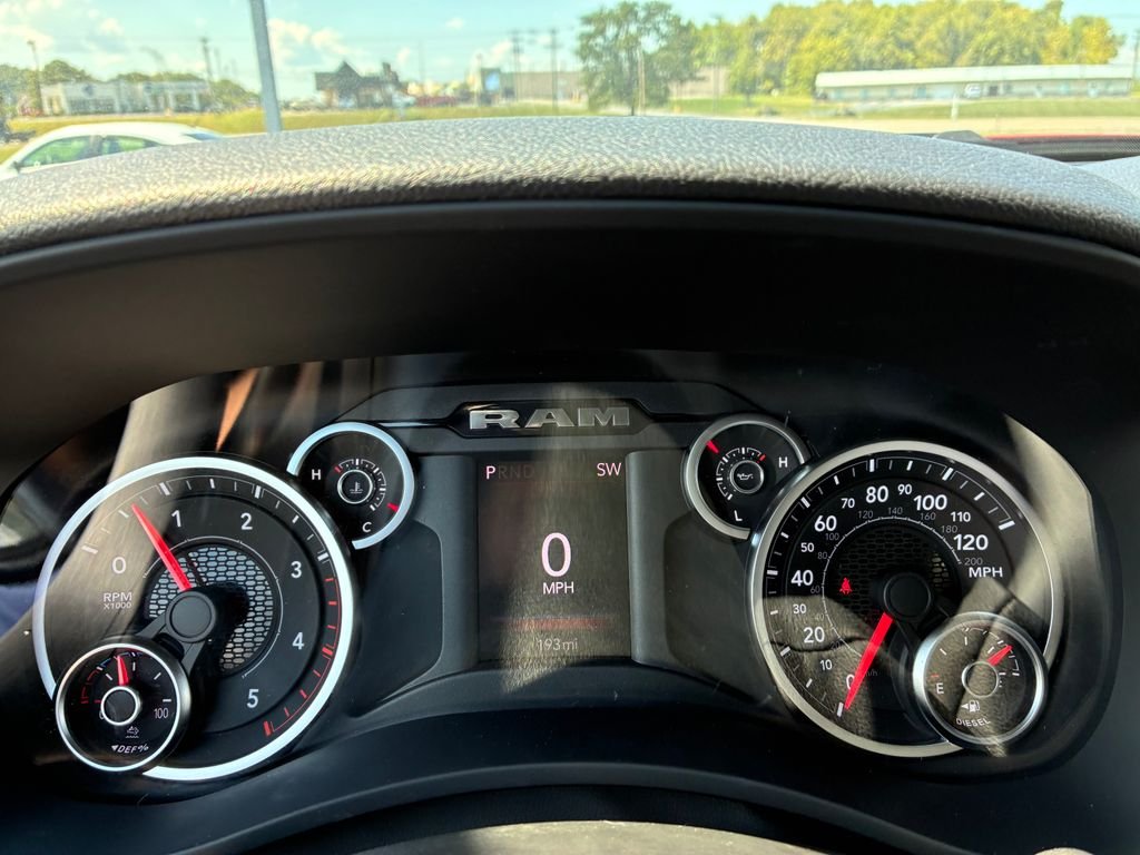 2026 RAM 3500 Tradesman - Photo 12