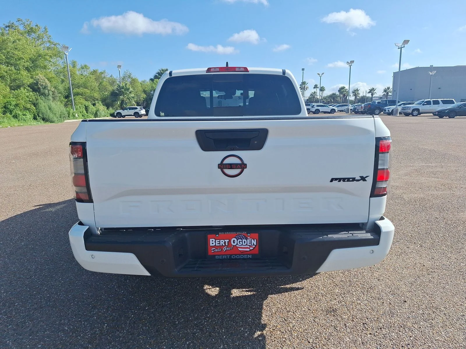 Used 2024 White Nissan PRO-X image 6