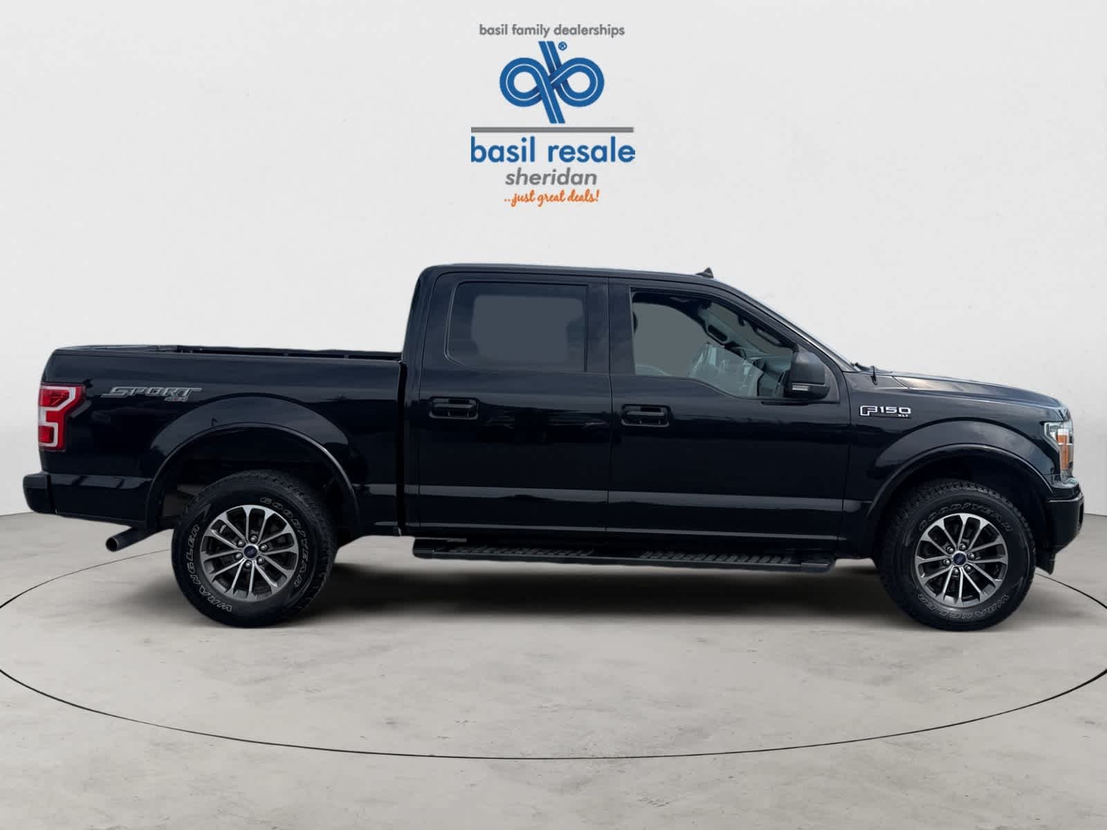 Used 2019 Agate Black Ford XLT image 9